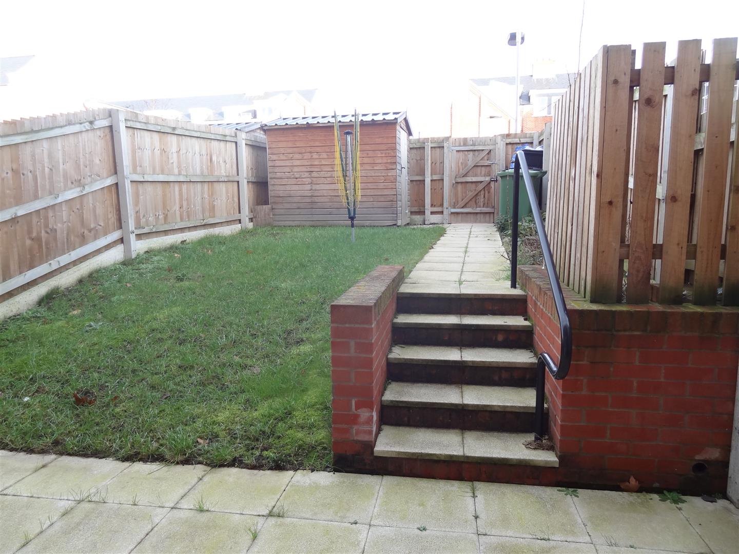 34 Rowland Court, Shrewsbury, SY2 6FP Let Agreed